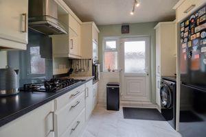 Kitchen- click for photo gallery